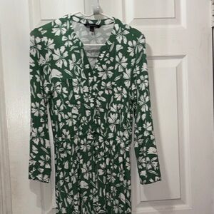 41 Hawthorn Botanical Long Sleeve Dress - Green and White